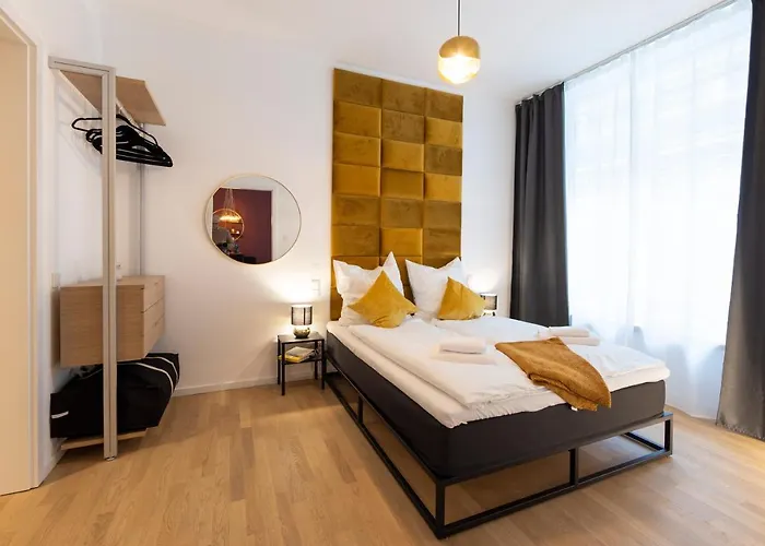 Pure Berlin Apartments - For Up To 5 Guests Near Uber Arena, Central, Stylish
